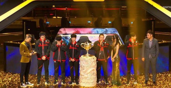 传闻： KRÜ Esports 与Saadhak达成口头协议