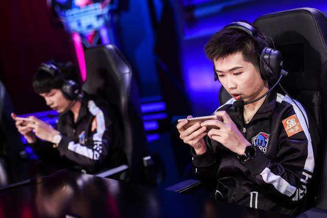 NAVI 成为了 IEM Rio 2024 的冠军